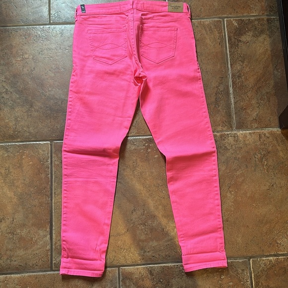 Abercrombie & Fitch Hot Pink Skinny Jeans Size 8R NWT - Picture 2 of 7
